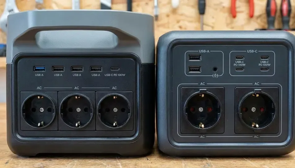 Detalle de puertos USB y salidas AC en EcoFlow River 2 Pro y Bluetti EB70